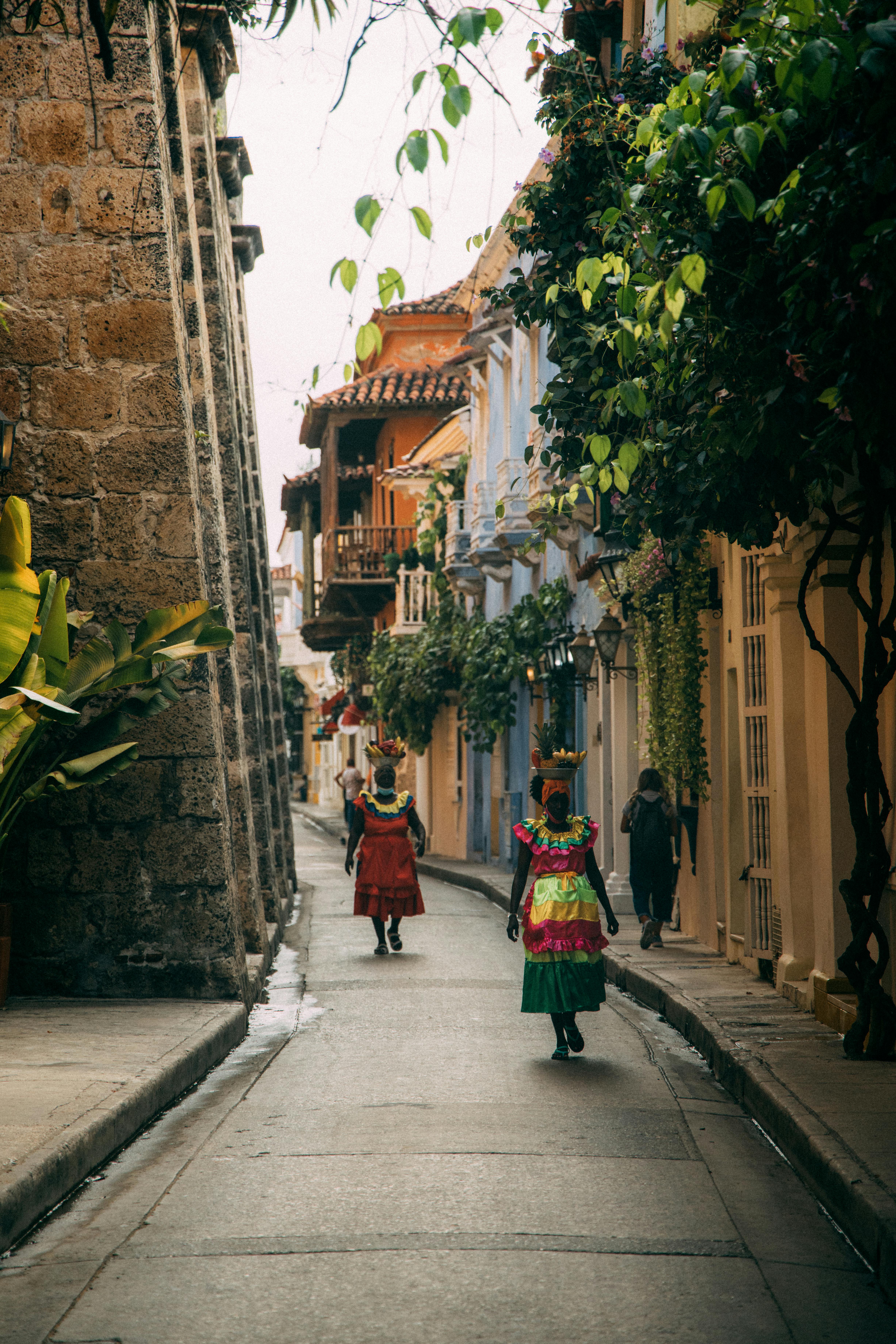 Who visits Cartagena — traveler profiles